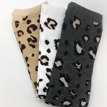 Load image into Gallery viewer, Leopard Print Socks